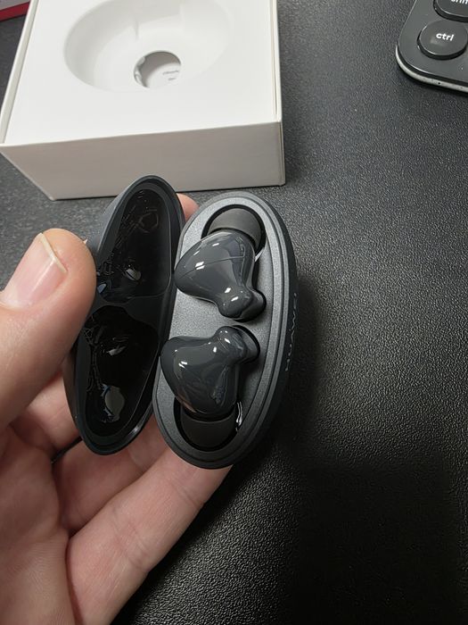 Hauwei Watch 4 Pro Titanium + слушалки Hauwei FreeBuds 5i