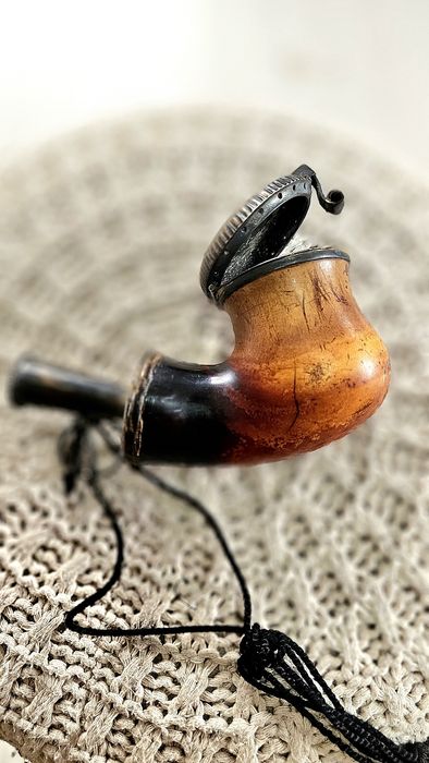 Pipa decorativa secolul XIX