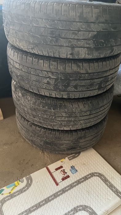 Продам шины Nexen 225/65/17