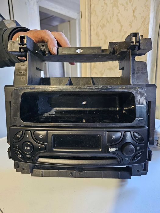 Части за мерцедес w203 седан