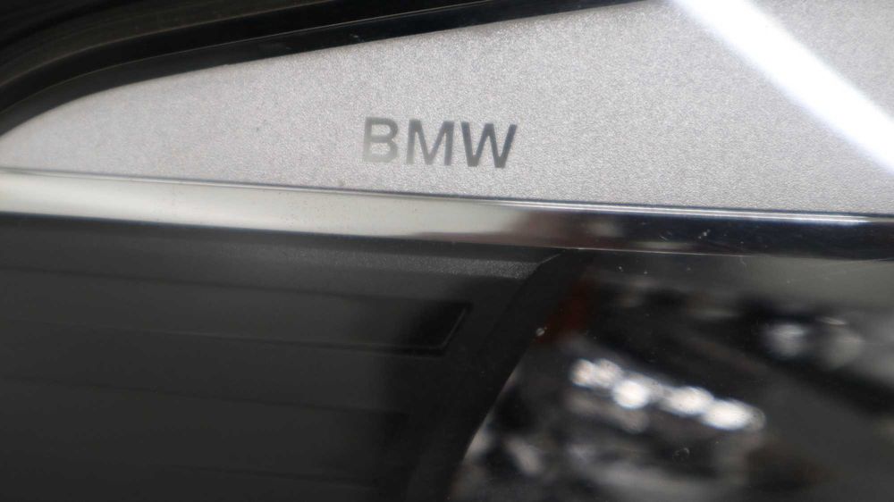 Десен фар БМВ Г30 BMW G30 LED със завиване