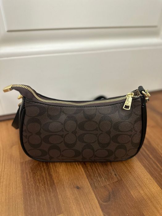 Geantă Coach originală - Model crossbody/umăr, nouă cu cutie