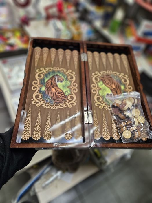 Игра нарды с принтом Тигра