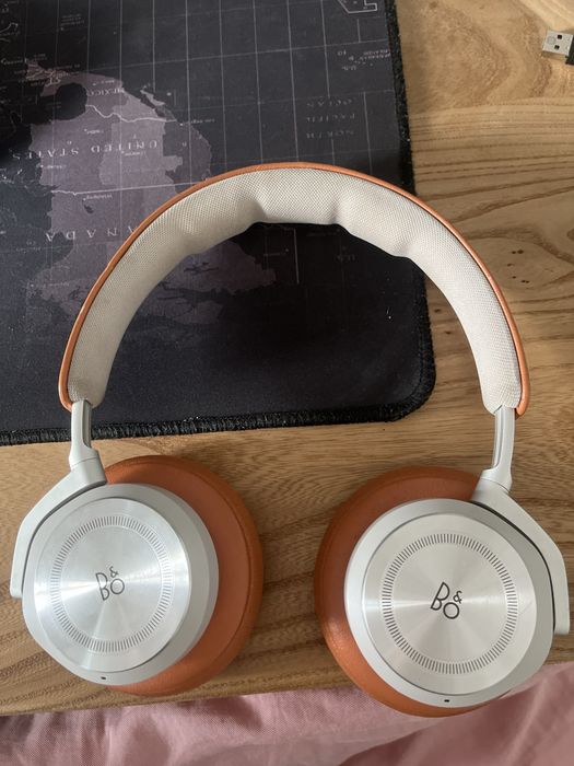 Bang and olufsen Beoplay hx