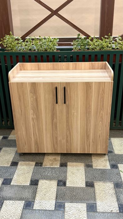 тумба для сервировки в кафе (для посуды)/ Idish tovoq uchun tumba