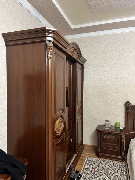 компелкт 2 тумбочка зеркла