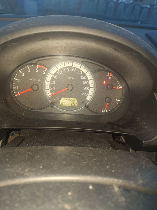 Vand mazda 5 cu 7 locuri