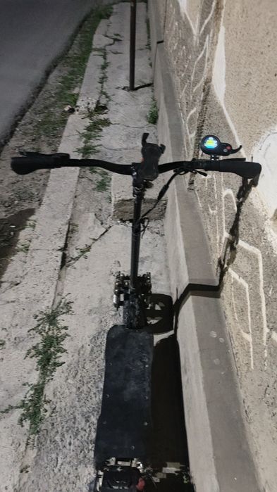 самокат м5 на ходу