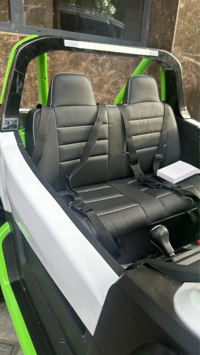 Мощный внедорожник багги