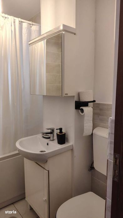 De inchiriat garsoniera cf1, mobilata și utilata, renovată, etaj 1
