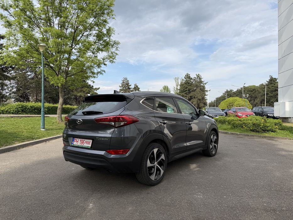 Hyundai / Tucson 1.7 CRDi Sound Edition ISG 2WD