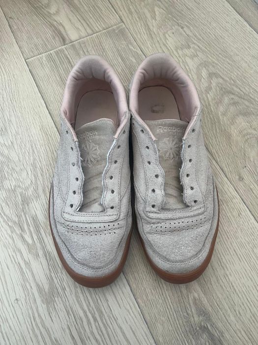 Продам куртки детские 3-4 лет