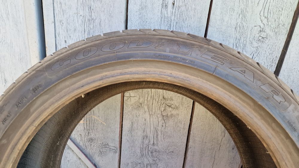 2 anvelope de vara Goodyear 225 45 r18