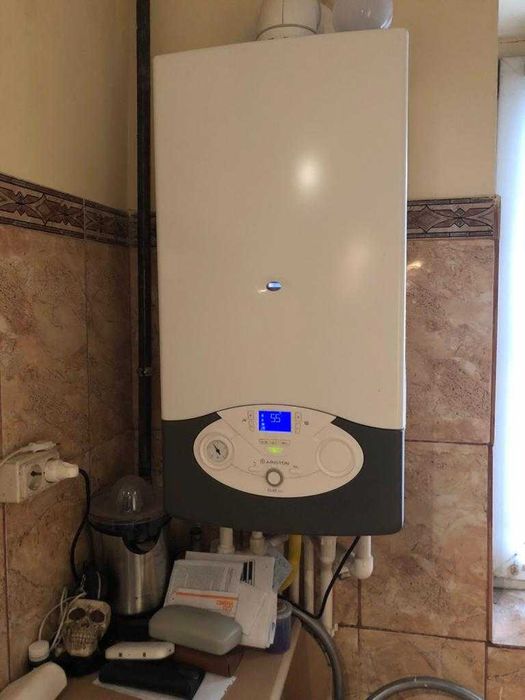 inchiriez apartament doua camere numai pentru elevi la scoala