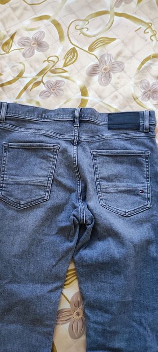 Мъжки нови дънки