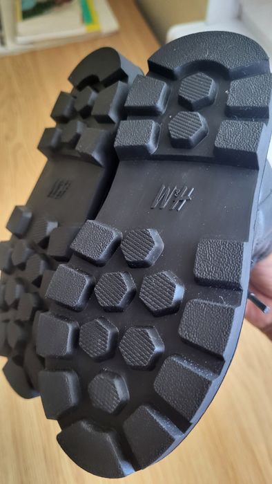 Нови ботички за момиче на Н&М