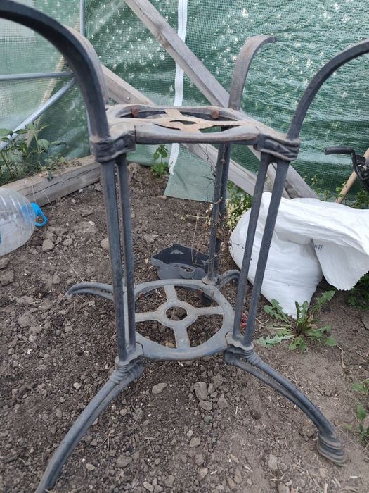 Крак /основа/ за маса 2 бр