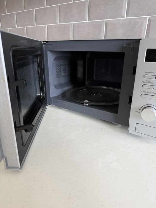 Микроволновая печь Midea