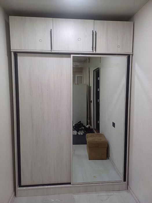 Shkaf sotiladi dastafka ustanovka bepul