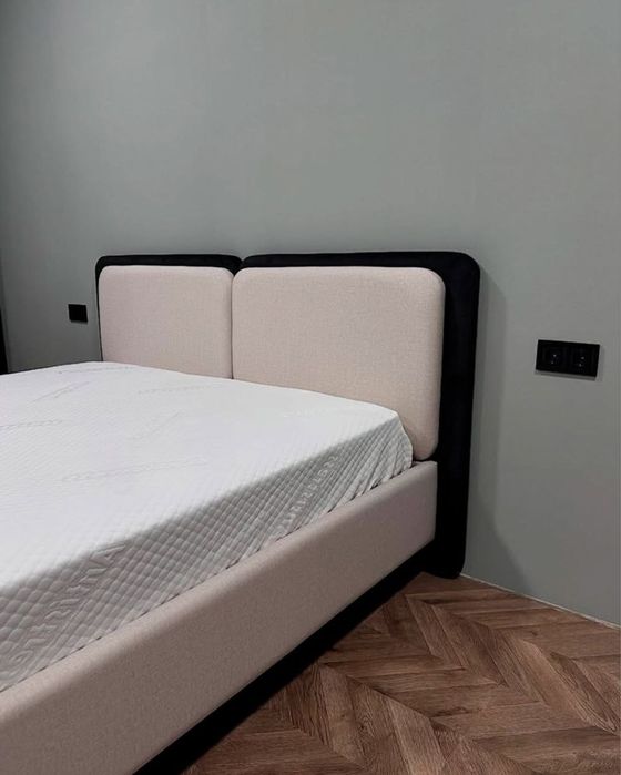 Двухспальная кровать в современном стиле