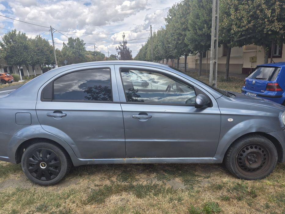 Chevrolet Aveo 2006 | 1.4 Benzină | 238.400 km |