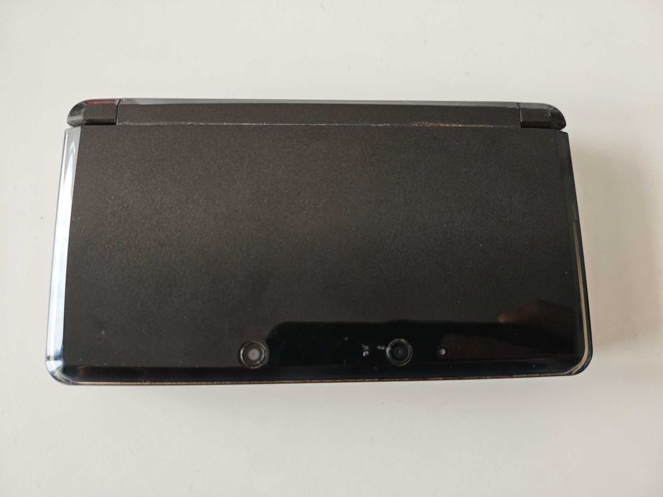 Nintendo 3DS - качени много игри