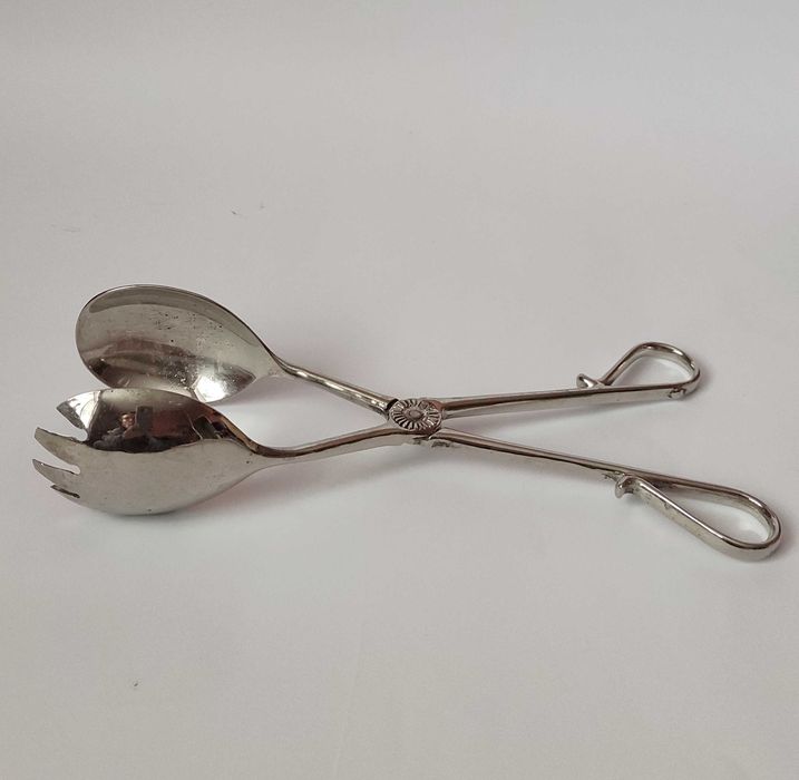 Голяма и  тежка щипка за сервиране на храна