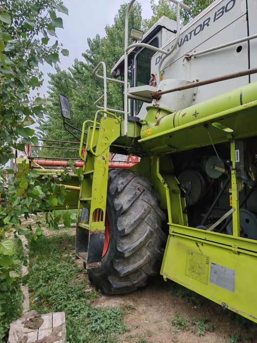 Claas dominator 130