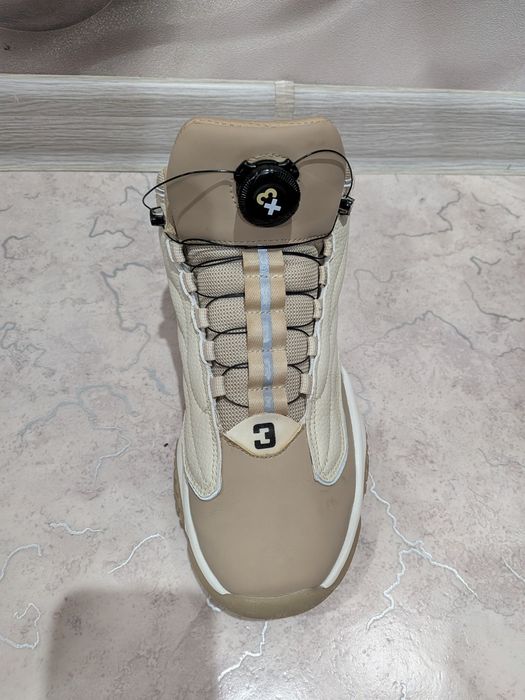 Продам кросовки мужские Dax Planet