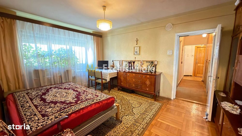 Apartament Ultracentral 3 camere Etaj I -Str. Mihai Viteazul 1- Carei — fotografia 3