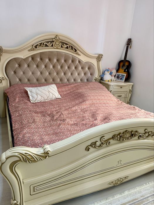 Спальный гарнитур