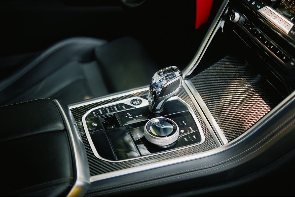 BMW Seria 8 2023 — imagine 5