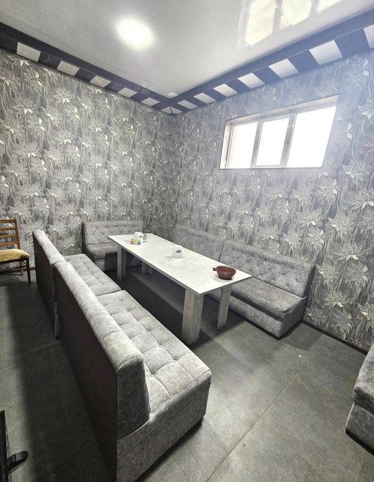 Продаётся действующее кафе в центре Кибрая.