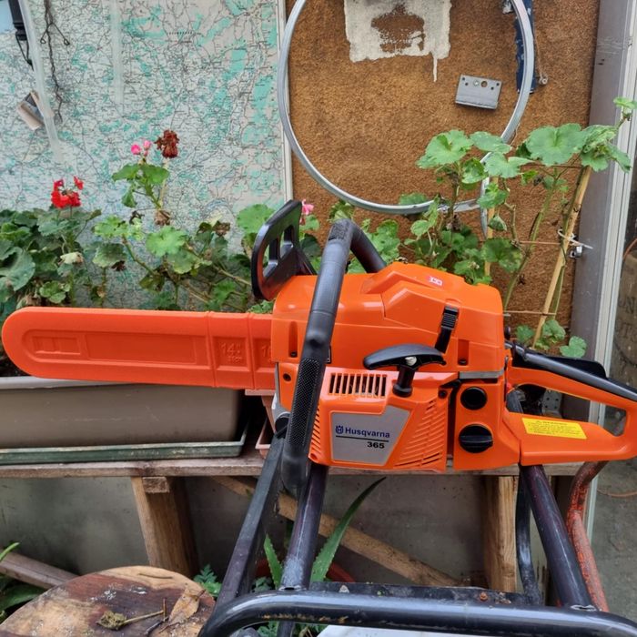 Продава резачка Хус Варна 365 на супер цена