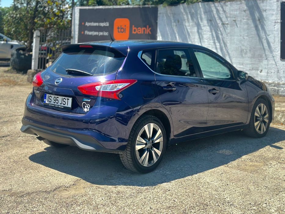 Nissan Pulsar 2015