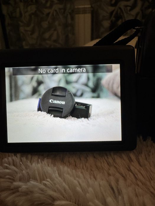 Canon EOS80D+Obiectiv EFS 18-55mm ca NOU maxim 1000 cadre