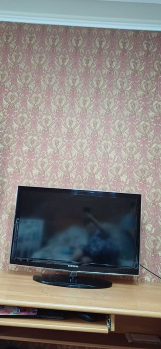 Телевизор Samsung UE32C4000PW. Рабочий, в идеальном состоянии. Оригин