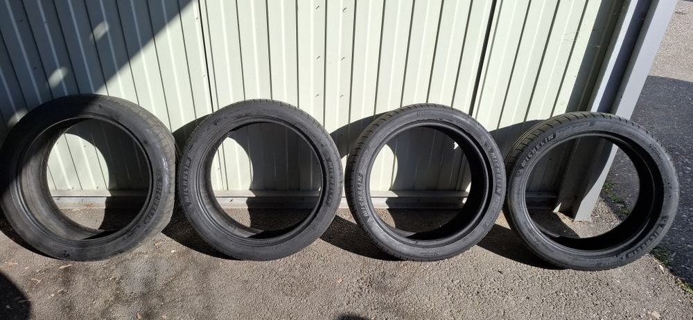 Cauciucuri vara Michelin Pilot Sport 225 45 19 dot 2022