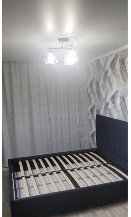 Продаю 2 спальный кровать