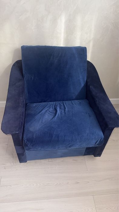 Диван-мебель два кресла