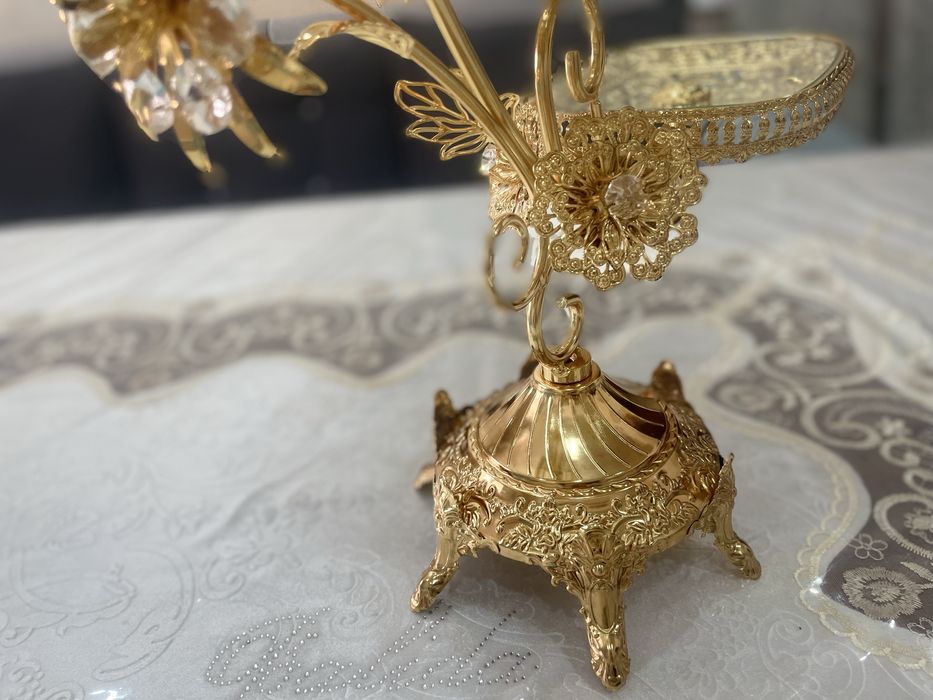 2 Конфетницы 2 штуки продам