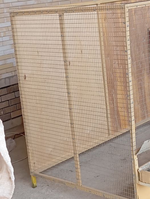 Продаю клетку...