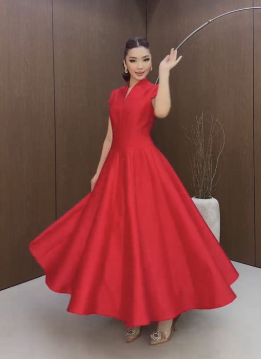 Продам новое платье