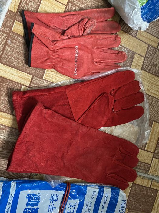 Рабочие перчатки