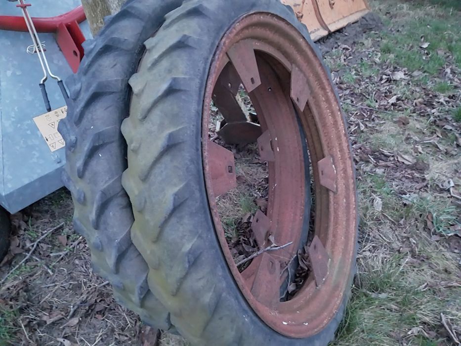 Vând roti tractor FIAT