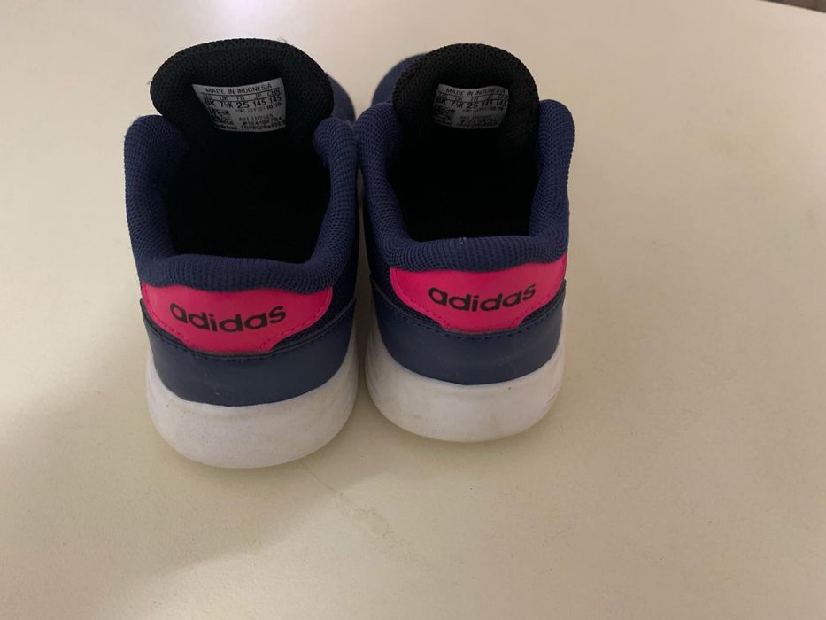 Adidas оригинални детски маратонки