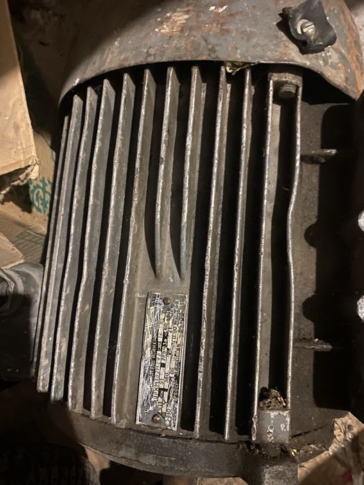 Продам элекродвигатель