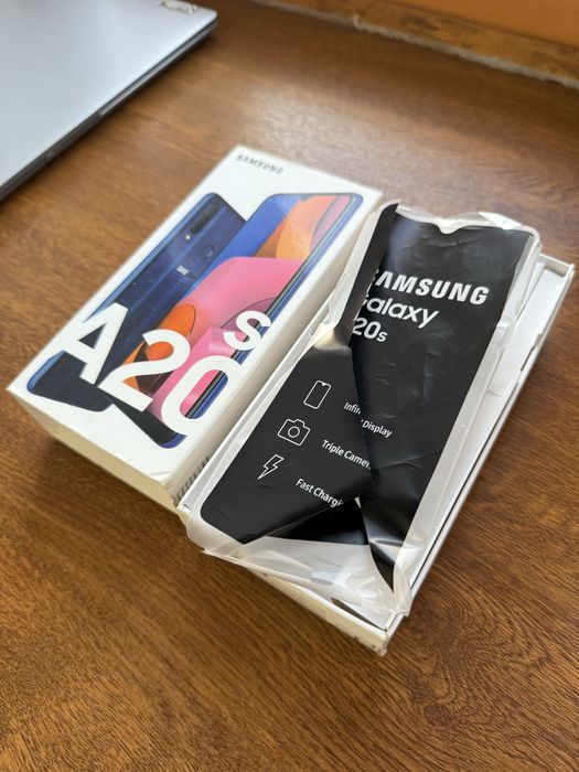 Самсунг А20 за 25.000