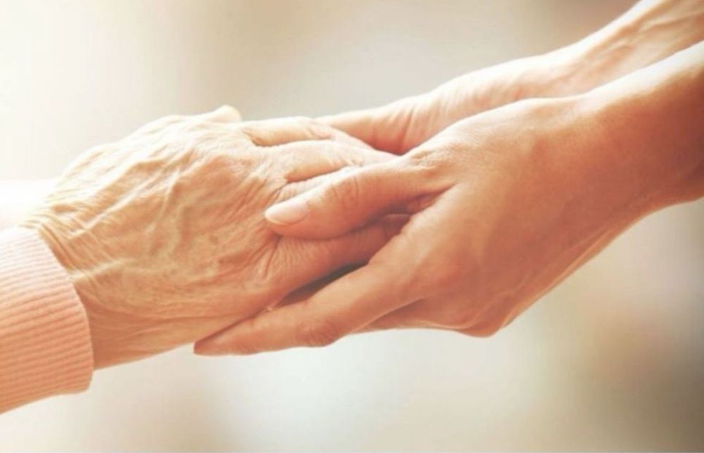 Îngrijire bătrân(ă) în Suceava