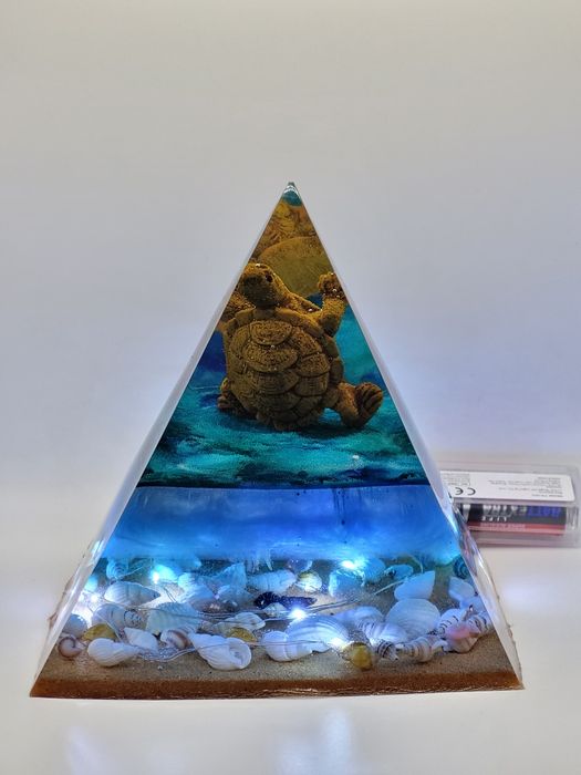 Lampa decorativa piramida cu model maritim